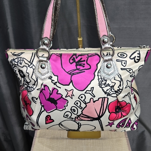 V-DAY SALE! Coach Poppy Floral Pink and Silver Tote EUC - Picture 2 of 16